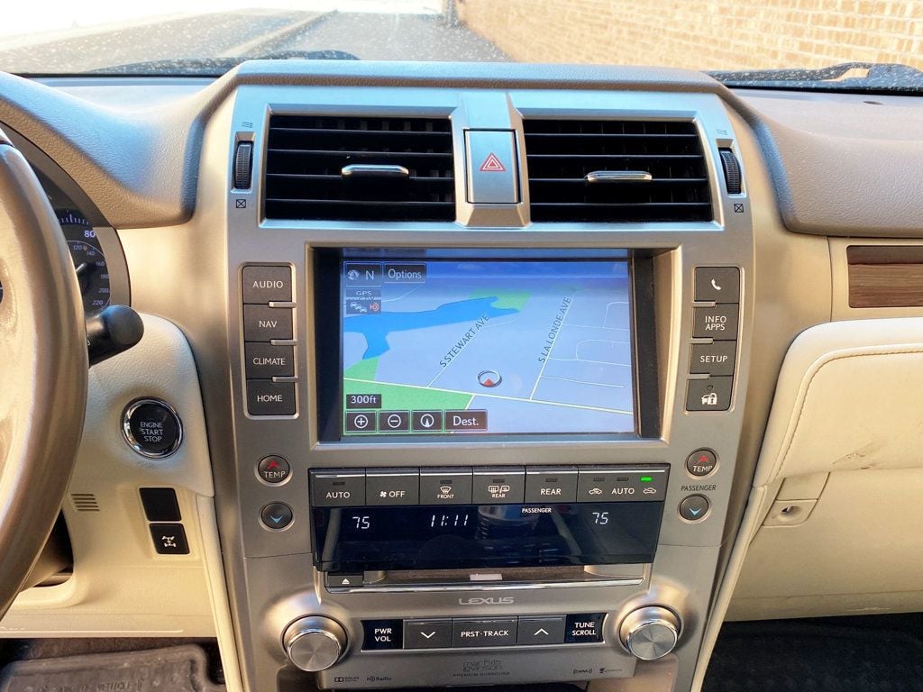 2017 Lexus GX GX 460 Luxury 4WD - 22987483 - 10