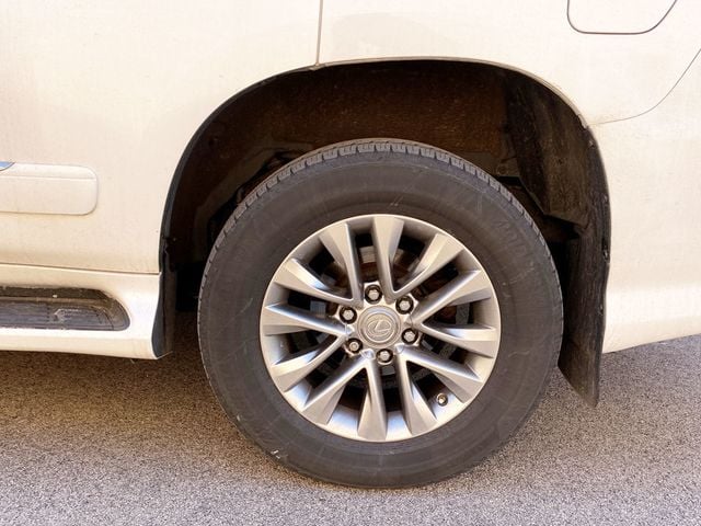 2017 Lexus GX GX 460 Luxury 4WD - 22987483 - 17