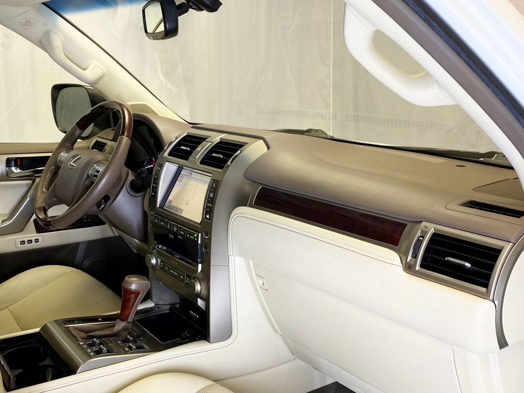 2017 Lexus GX GX 460 Luxury 4WD - 22987483 - 51