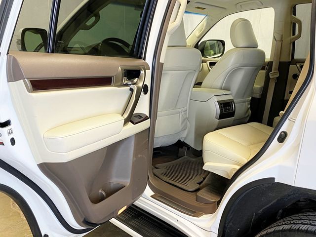 2017 Lexus GX GX 460 Luxury 4WD - 22987483 - 56