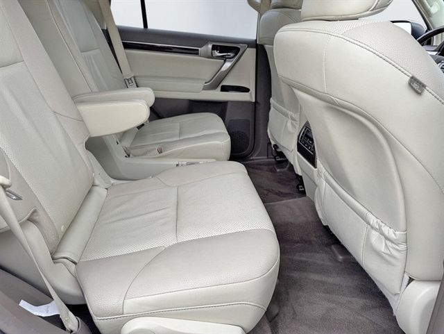 2017 Lexus GX GX 460 Premium 4WD - 22939560 - 25