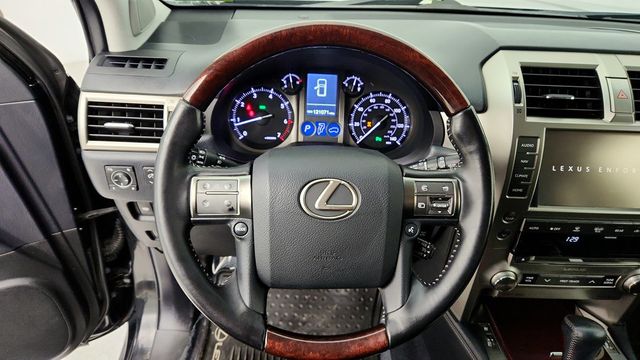 2017 Lexus GX GX 460 Premium 4WD with Blind Spot Monitor - 22942678 - 13