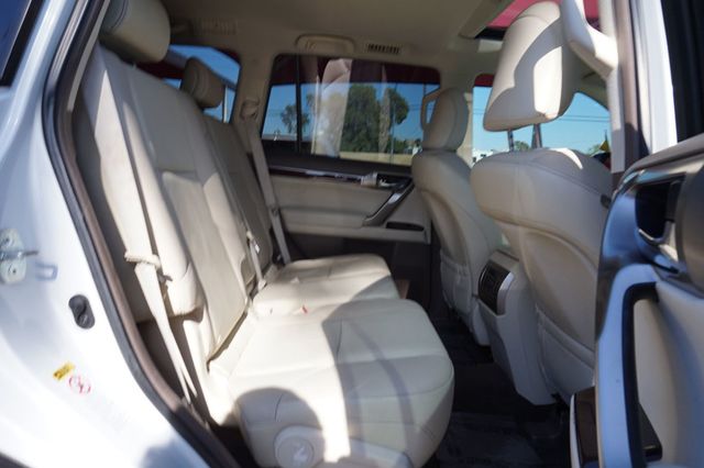 2017 Lexus GX ONE OWNER, 4WD, THIRD ROW SEATS, PREMIUM WHEELS, MOON ROOF - 23030177 - 10