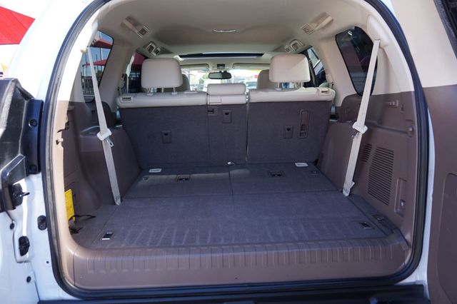 2017 Lexus GX ONE OWNER, 4WD, THIRD ROW SEATS, PREMIUM WHEELS, MOON ROOF - 23030177 - 13