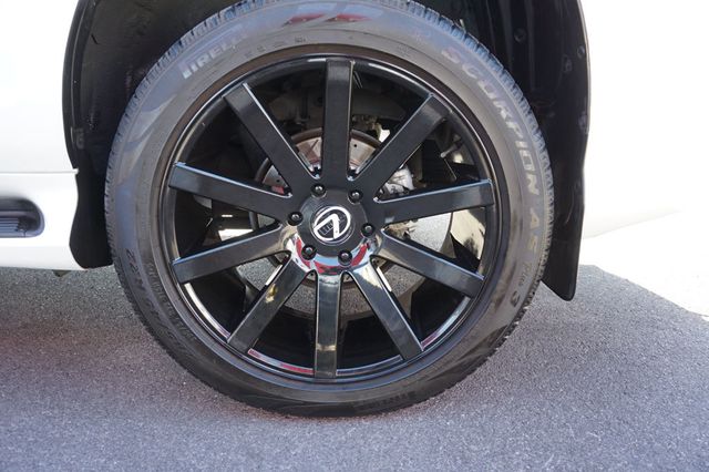 2017 Lexus GX ONE OWNER, 4WD, THIRD ROW SEATS, PREMIUM WHEELS, MOON ROOF - 23030177 - 28