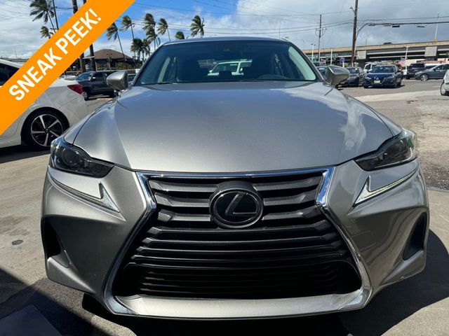 2017 Lexus IS 200t - 22622887 - 0