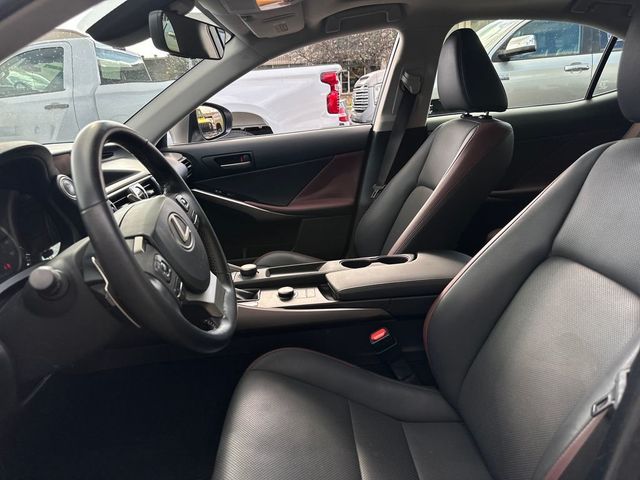 2017 Lexus IS 200t - 23004493 - 11