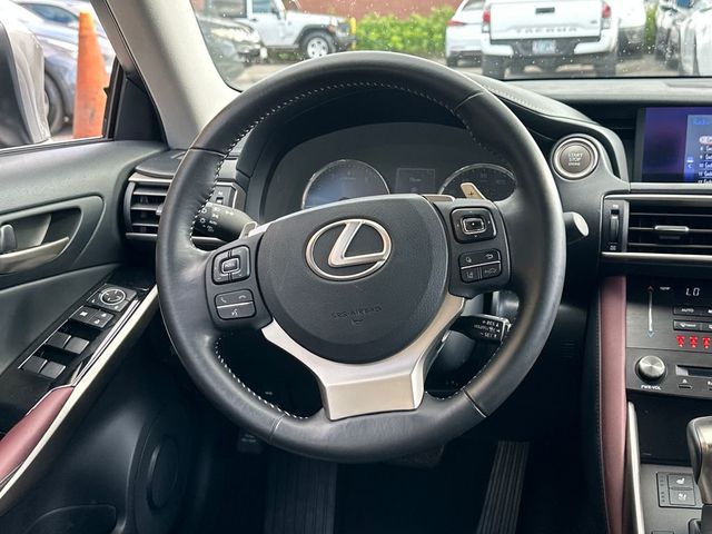 2017 Lexus IS 200t - 23004493 - 16