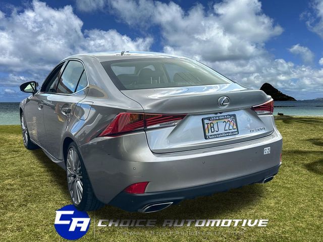 2017 Lexus IS 200t - 23004493 - 4