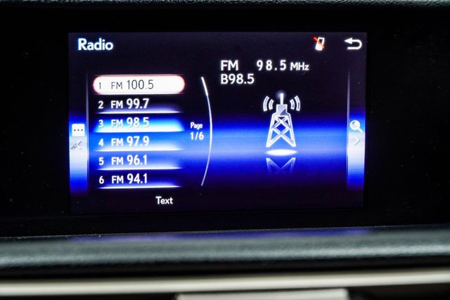 2017 Lexus IS 200t - 23007809 - 23