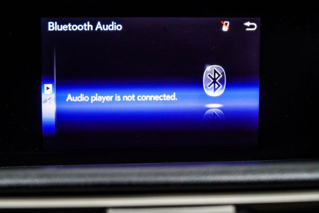 2017 Lexus IS 200t - 23007809 - 25