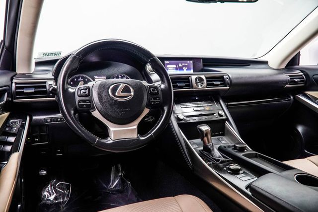 2017 Lexus IS 200t - 23007809 - 4