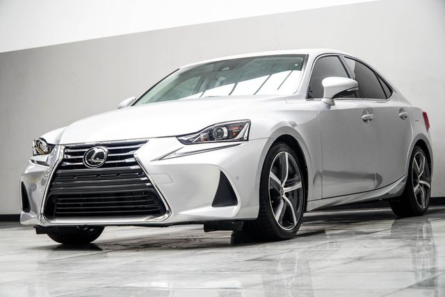 2017 Lexus IS 200t - 23007809 - 8
