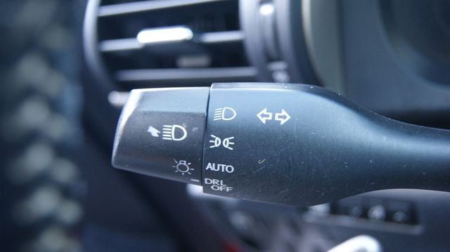 2017 Lexus IS 4 NEW TIRES , JUST SERVICED , VERY CLEAN INSIDE AND OUT  - 22925405 - 16