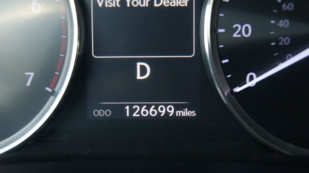 2017 Lexus IS 200t photo 3