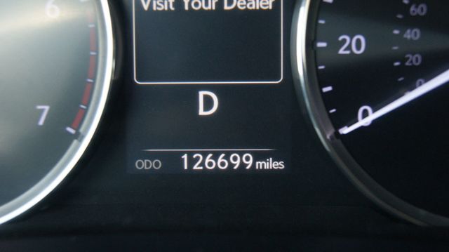 2017 Lexus IS 4 NEW TIRES , JUST SERVICED , VERY CLEAN INSIDE AND OUT  - 22925405 - 2