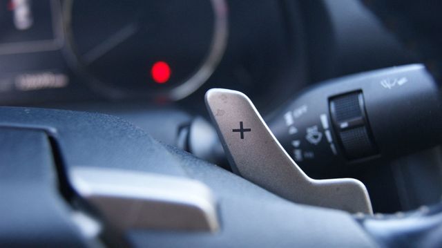 2017 Lexus IS 4 NEW TIRES , JUST SERVICED , VERY CLEAN INSIDE AND OUT  - 22925405 - 44