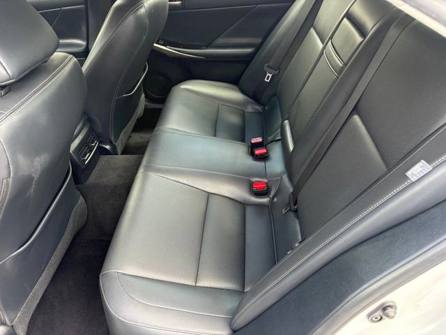 2017 Lexus IS Base 4dr Sedan - 23029174 - 15