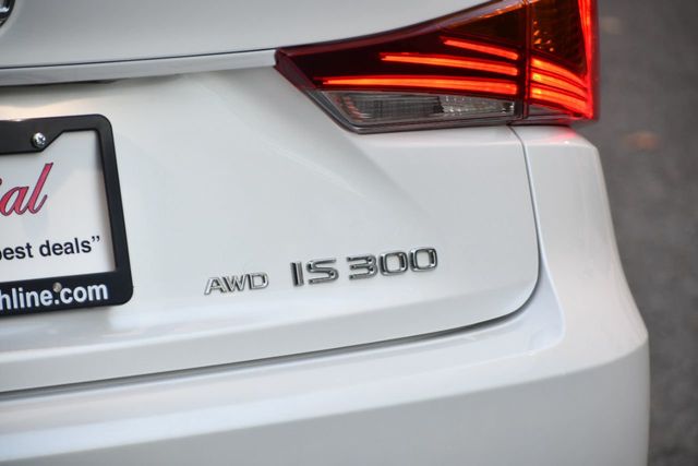 2017 Lexus IS IS 300 AWD - 21536277 - 10