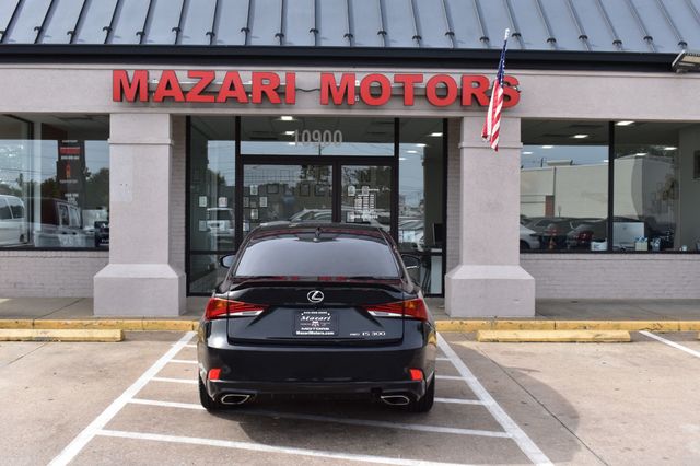 2017 Lexus IS IS 300 AWD - 23093621 - 9