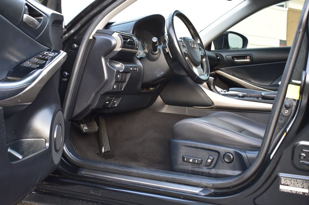 2017 Lexus IS IS 300 AWD - 23093621 - 14