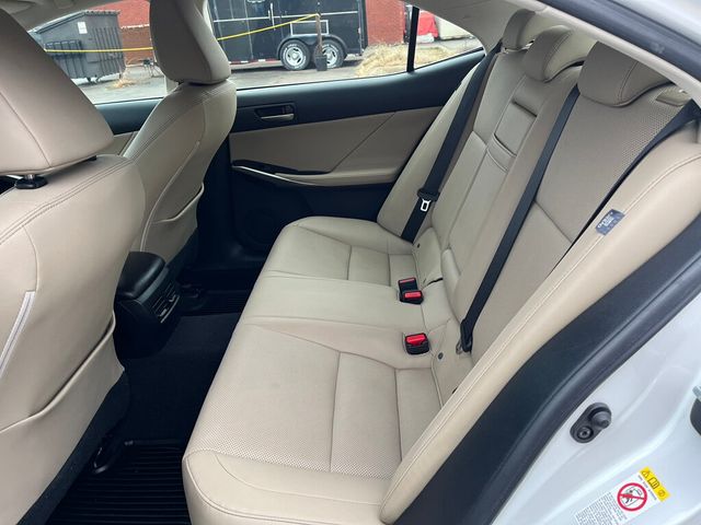 2017 Lexus IS IS 300 AWD - 22980869 - 13