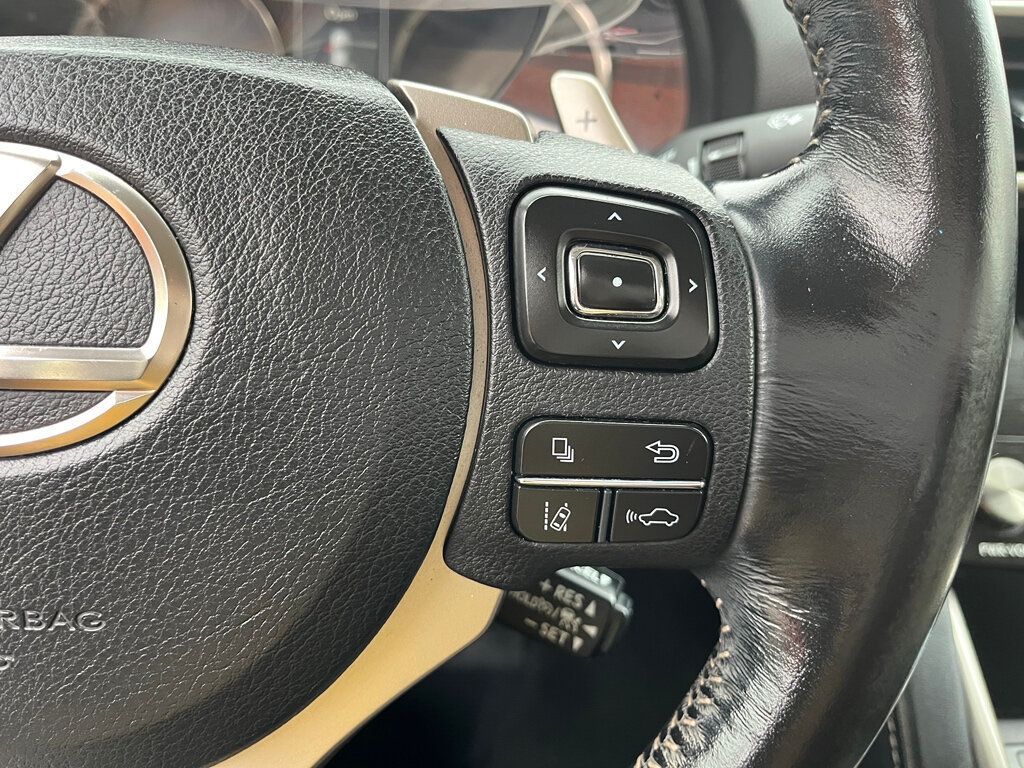 2017 Lexus IS IS 300 AWD - 22980869 - 21