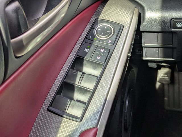 2017 Lexus IS IS 350 RWD - 22977093 - 24