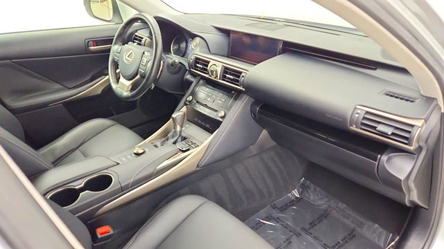 2017 Lexus IS IS Turbo RWD w/ Navigation & Premium Package - 23045126 - 25