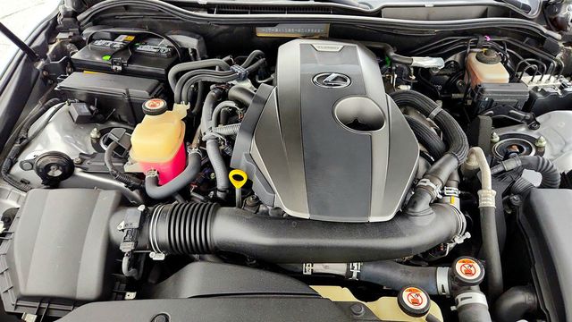 2017 Lexus IS IS Turbo RWD w/ Navigation & Premium Package - 23045126 - 27