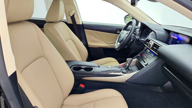 2017 Lexus IS IS Turbo w/ Navigation, Premium Pkg & Blind Spot Monitor - 23029852 - 25