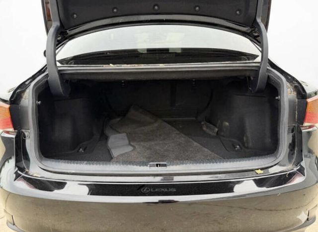 2017 Lexus IS 300 Base AWD 4dr Sedan - 22919908 - 19