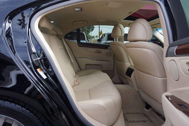 2017 Lexus LS LS 460, MOON ROOF, LEATHER SEATS, NAVIGATION, BACKUP CAMERA - 22983559 - 18