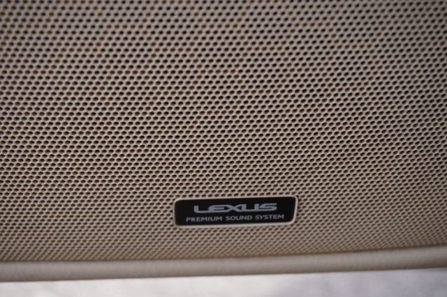 2017 Lexus LS LS 460, MOON ROOF, LEATHER SEATS, NAVIGATION, BACKUP CAMERA - 22983559 - 41