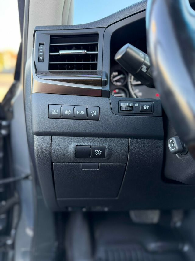 2017 Lexus LX  - 23043720 - 18