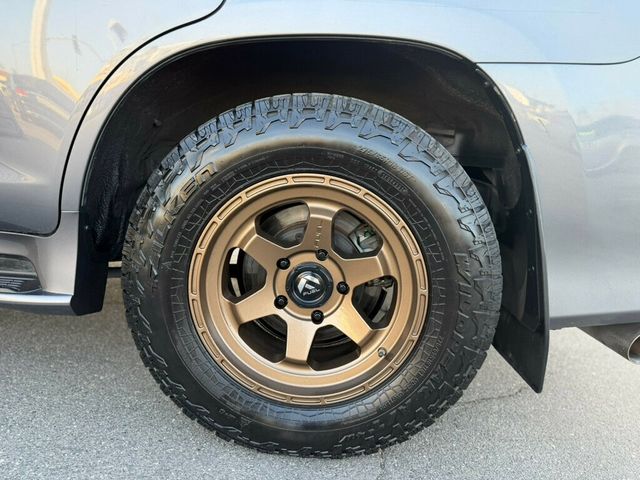 2017 Lexus LX  - 23043720 - 28