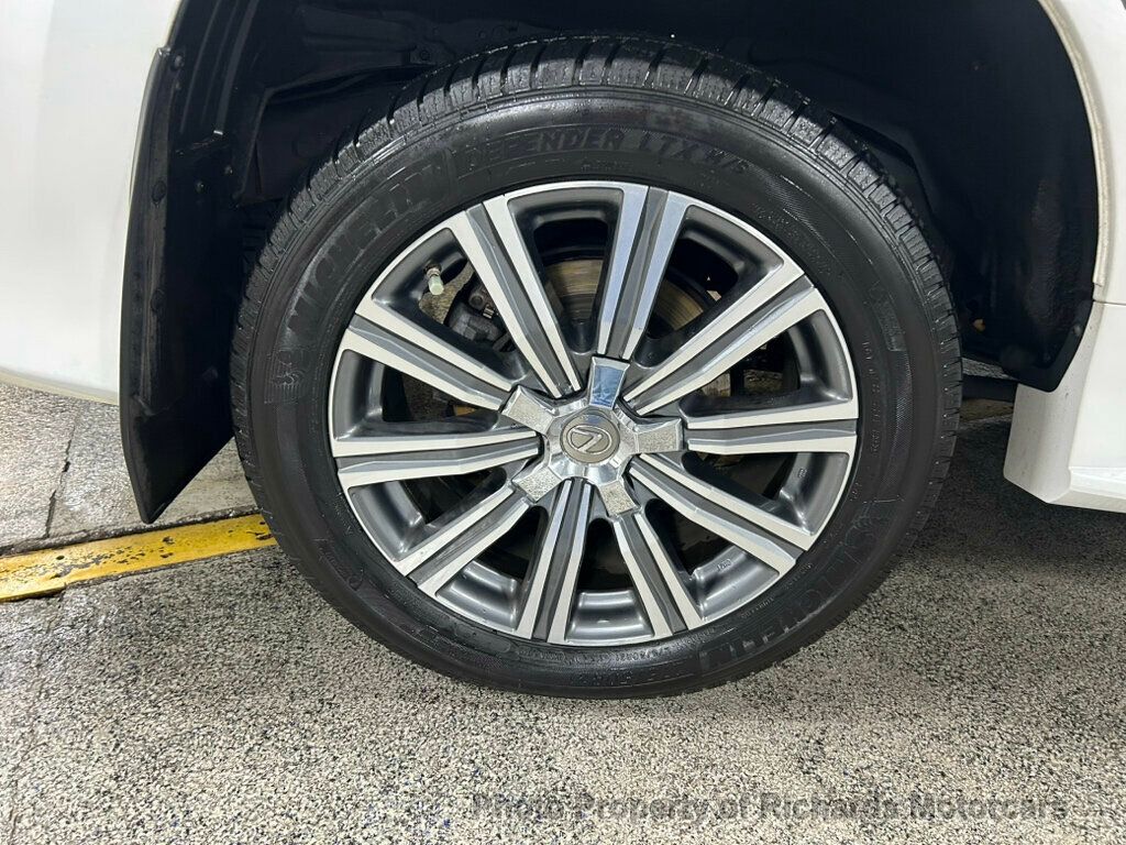 2017 Lexus LX  - 22957573 - 9