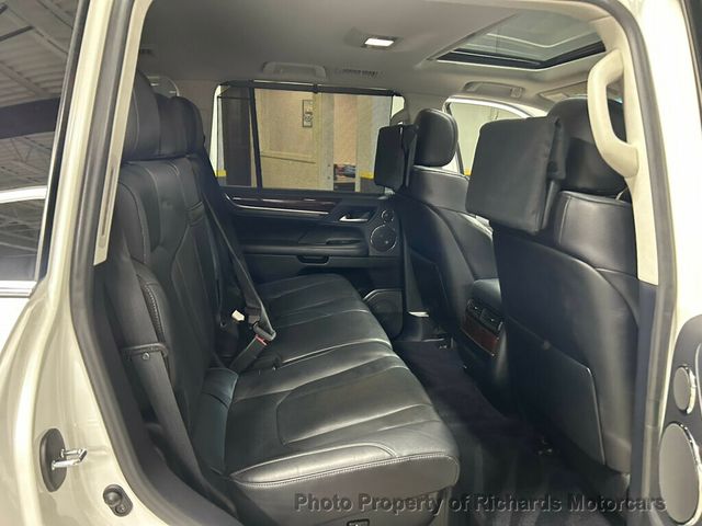 2017 Lexus LX  - 22957573 - 21