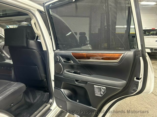 2017 Lexus LX  - 22957573 - 23