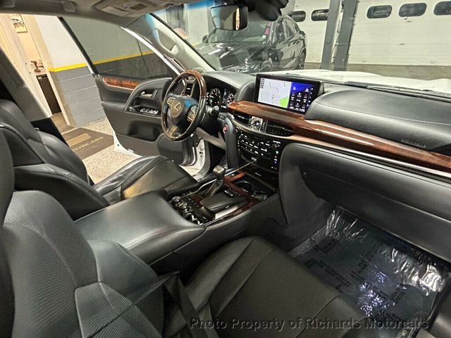 2017 Lexus LX  - 22957573 - 25