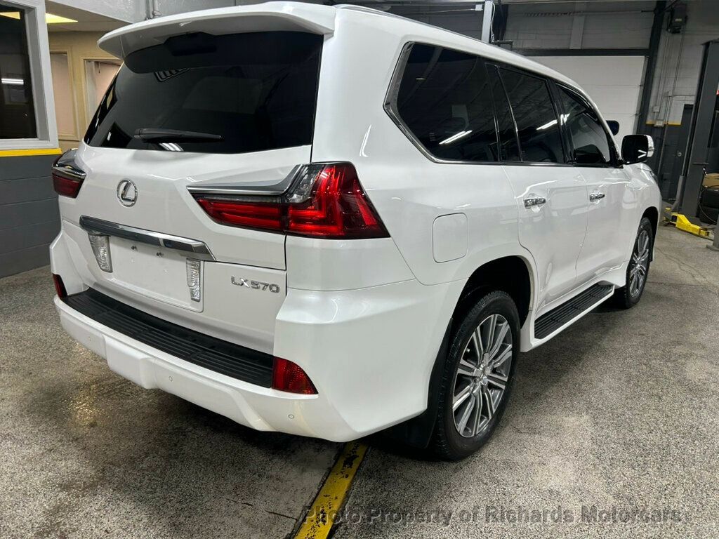 2017 Lexus LX  - 22957573 - 2
