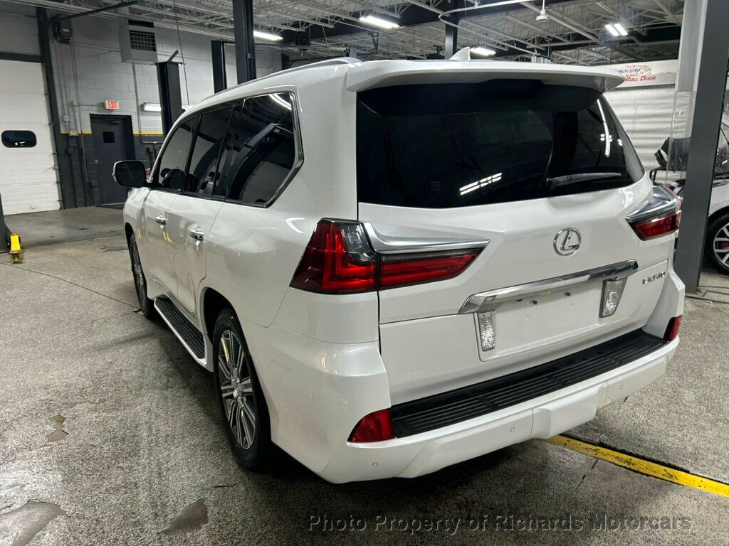2017 Lexus LX  - 22957573 - 4