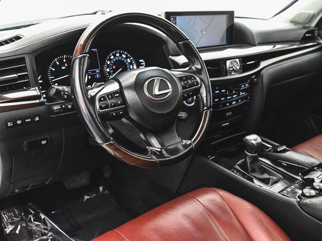 2017 Lexus LX 570 - 23017093 - 16