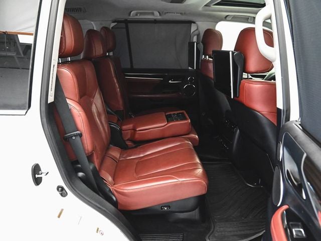 2017 Lexus LX 570 - 23017093 - 31