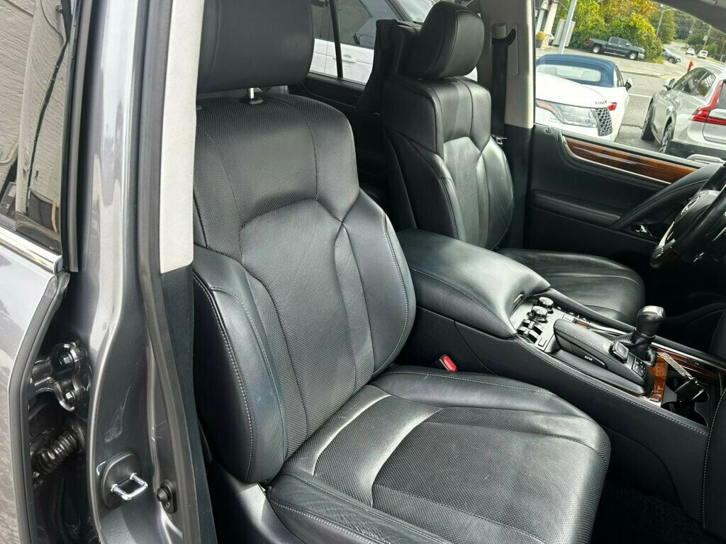 2017 Lexus LX LocalTrade/3rdRow/RearDVD/HeadsUpDisplay/LuxuryPkg/NAV - 22936100 - 21