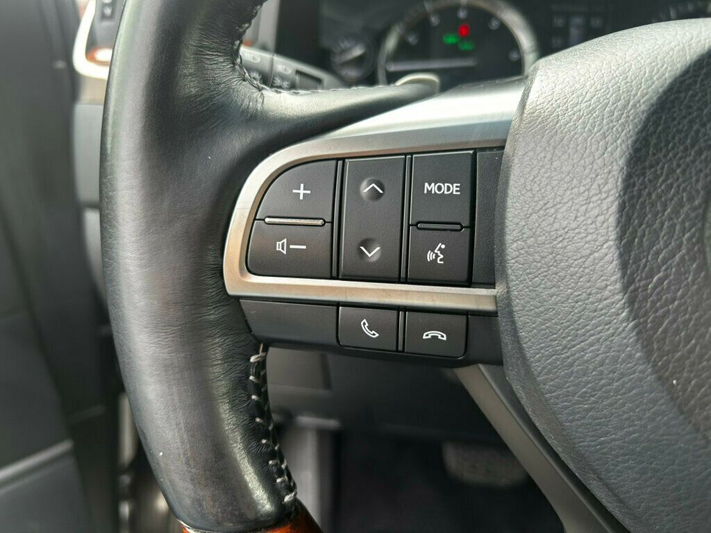 2017 Lexus LX LocalTrade/3rdRow/RearDVD/HeadsUpDisplay/LuxuryPkg/NAV - 22936100 - 25