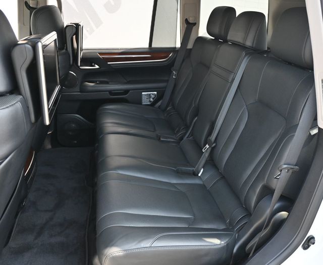 2017 Lexus LX LX  570 4WD - 23062912 - 17