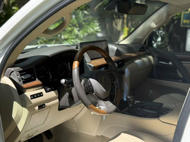2017 Lexus LX LX  570 4WD - 23078304 - 10