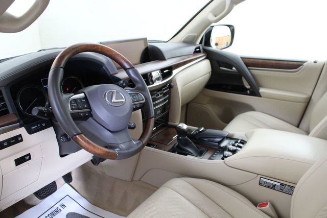 2017 Lexus LX LX  570 4WD - 20000537 - 4