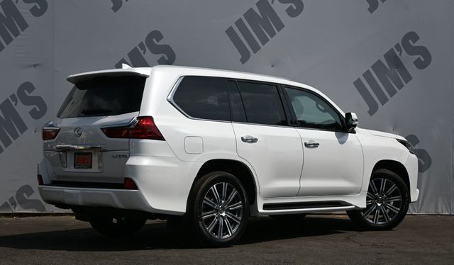 2017 Lexus LX LX 570 4WD Luxury Package Rear Seat Entertainment System  - 23062912 - 4